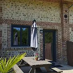 Ferienhaus Domaine Des Cerisiers - Piste Cyclable Reliant Honfleur - Parking Prive - Grand Jardin Berville-sur-Mer