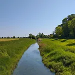 Ferienhaus Domaine Des Cerisiers - Piste Cyclable Reliant Honfleur - Parking Prive - Grand Jardin Berville-sur-Mer