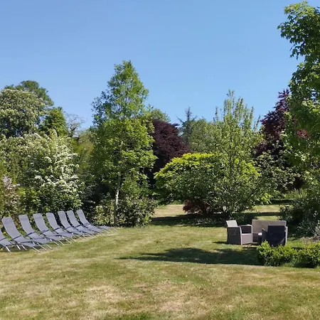 Дом отдыха Domaine Des Cerisiers - Piste Cyclable Reliant Honfleur - Parking Prive - Grand Jardin